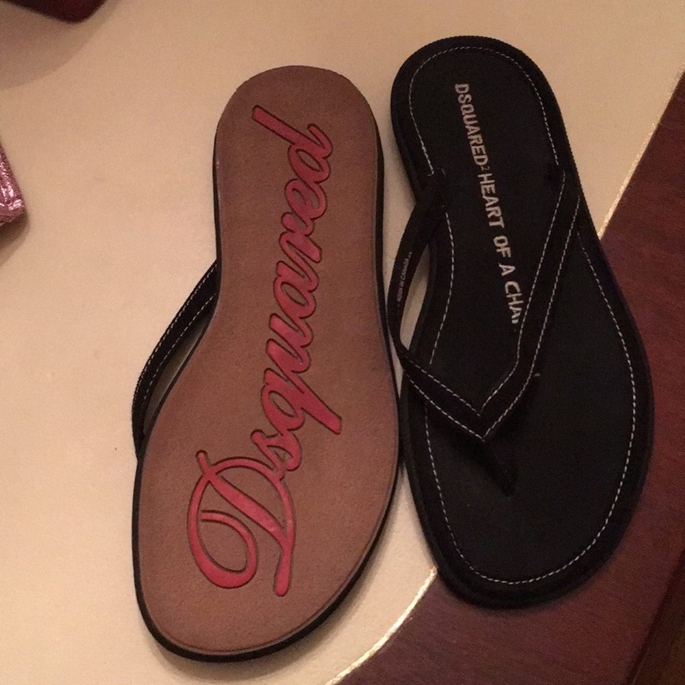 Dsquared2 flip flops